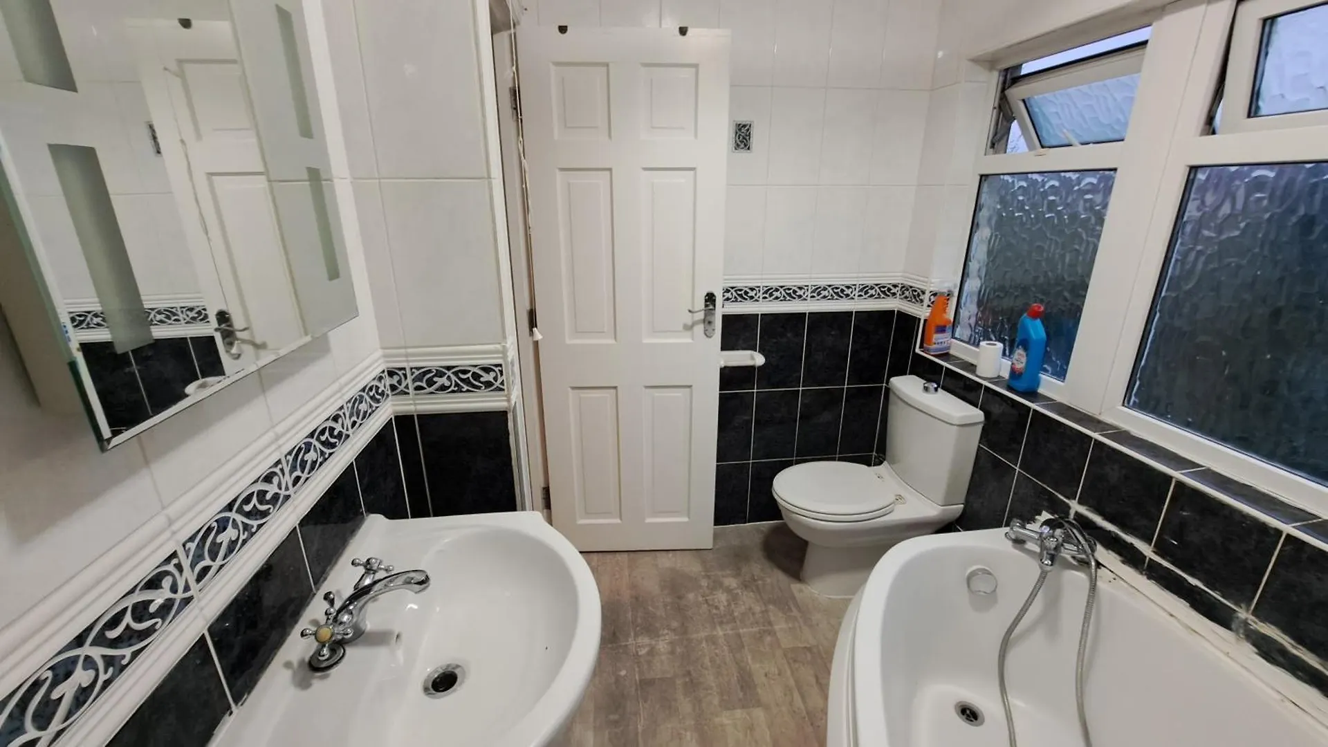 Fenia Estate Hotel Barking  Barking (Greater London)