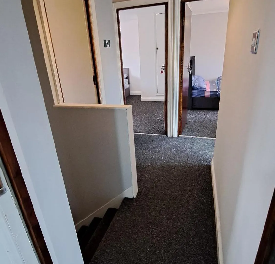 Fenia Estate Hotel Barking  Guest house