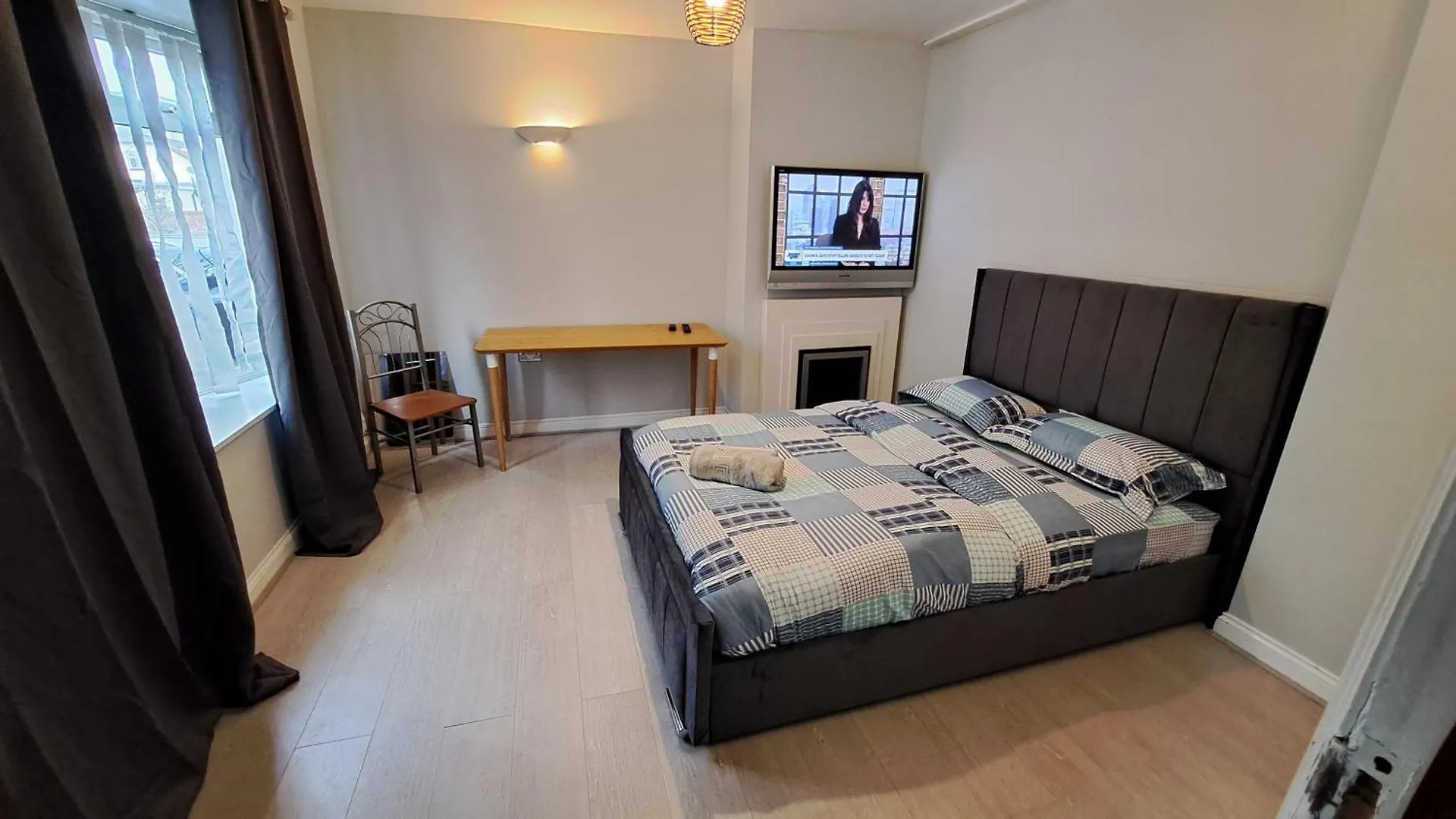 Guest house Fenia Estate Hotel Barking