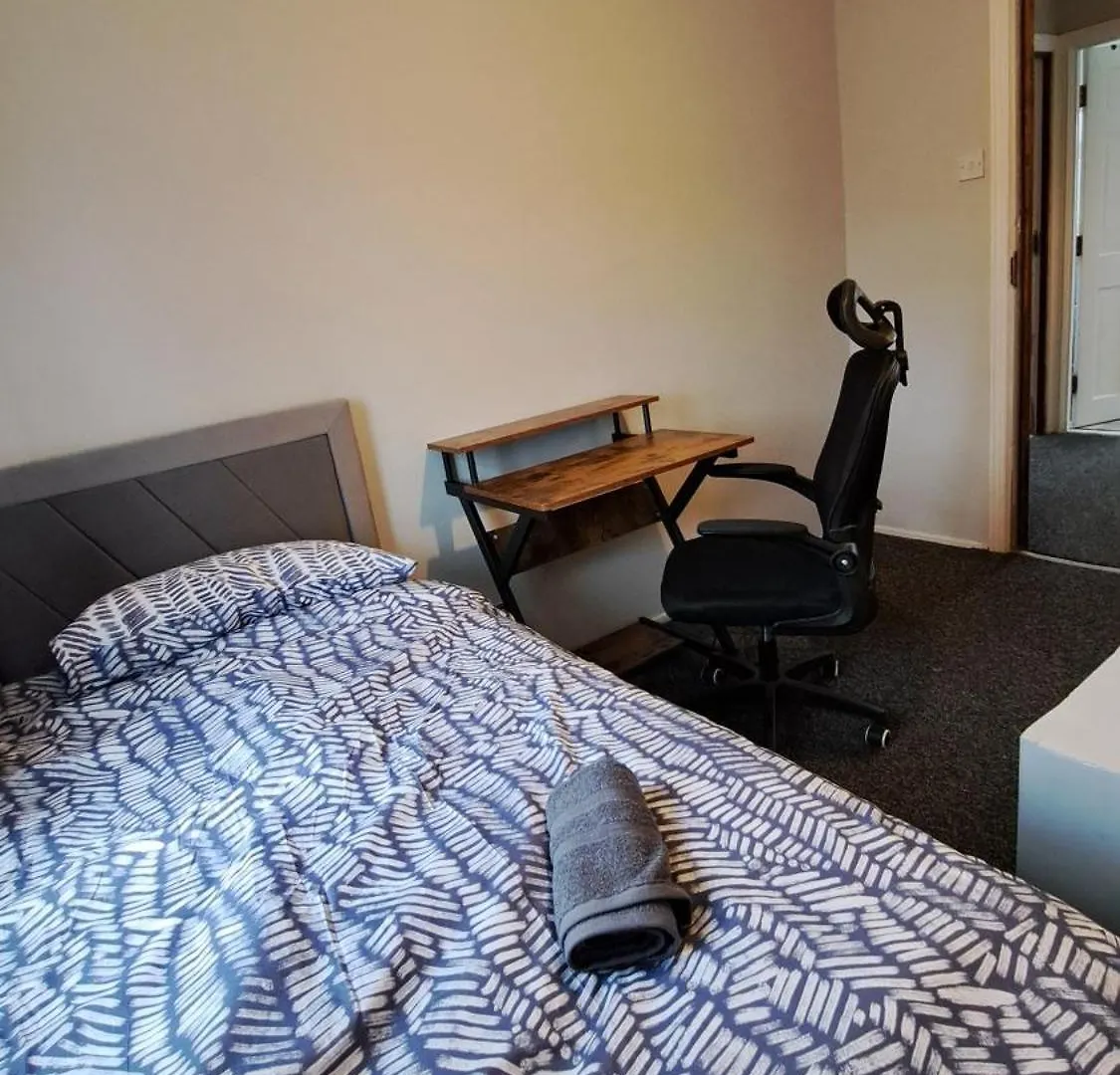 Guest house Fenia Estate Hotel Barking