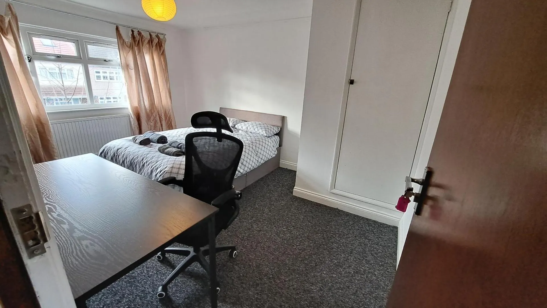 Fenia Estate Hotel Barking  Guest house Barking (Greater London)
