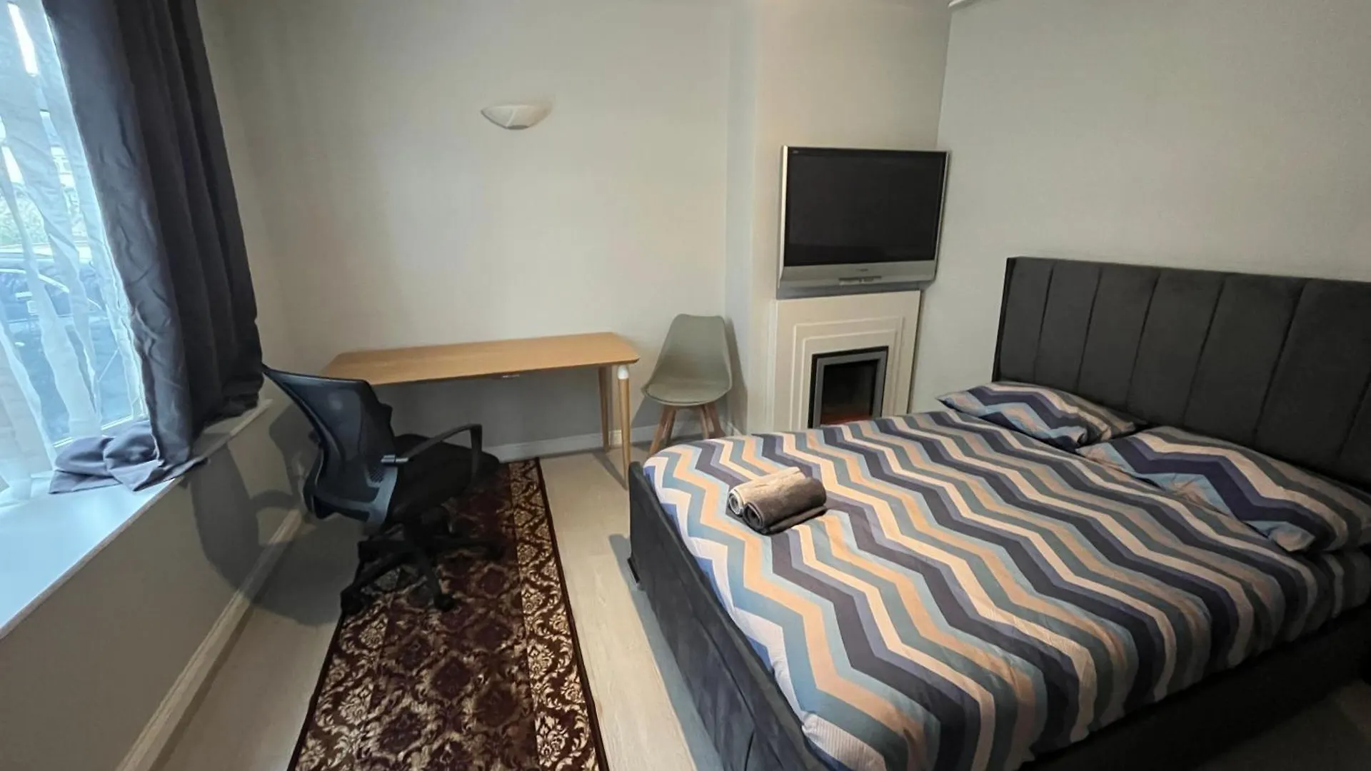 Fenia Estate Hotel Barking